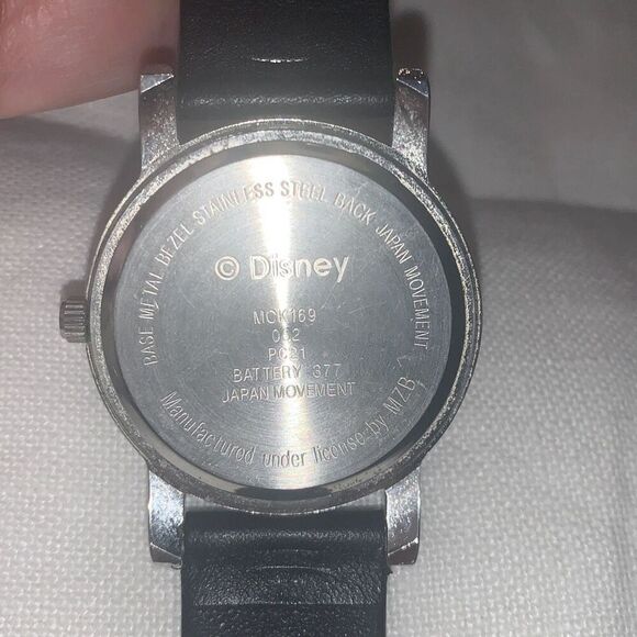 Disney Mickey Leather Movement Watch Japan - Picture 8 of 15